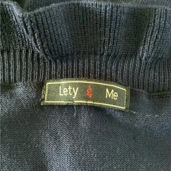 Lety & me 1X dark blue scallop sweater with 3 quarter sleeves - Picture 5 of 8